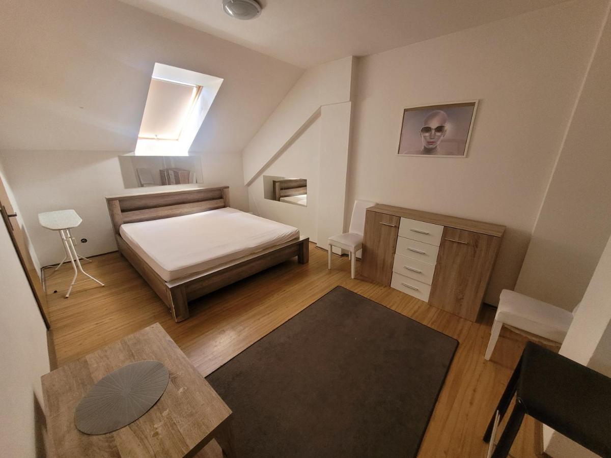 Apartments Zizkov B Prag Dış mekan fotoğraf
